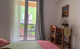 Kleio'S Apartment